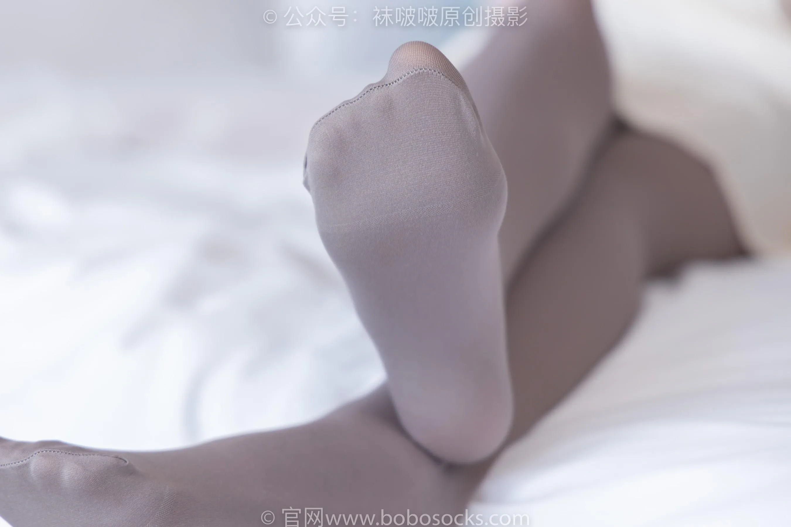 [BoBoSocks袜啵啵]NO.225 稚予-两双高跟鞋、厚灰丝[23] [57P]插图9